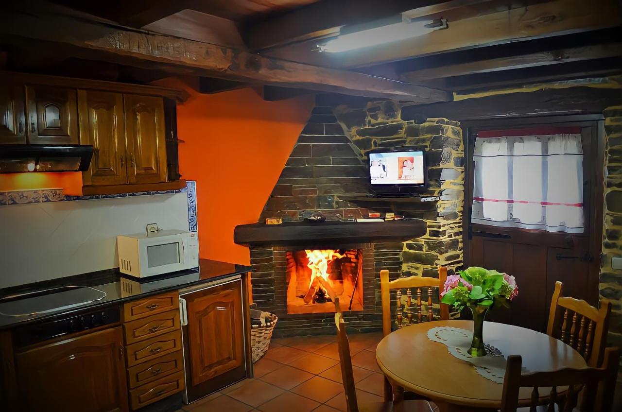 Casa Freixe Apartamentos Rurales Santa Eulalia de Oscos Bagian luar foto